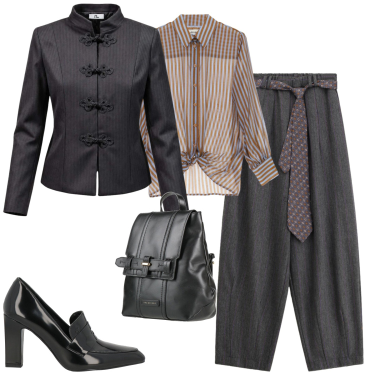 Outfit donna - Ottobre. Stile Trendy per Tutti i giorni. Abbinamento con blazer, pantaloni, camicie, zaini, mocassini.