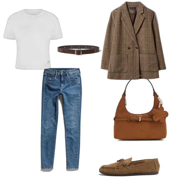 Outfit mujer - Casual #10695. Estilo Casual para Todos los días. Combinación con blazers, mocasines, cinturones, camiseta, vaqueros pitillo, bolsos de mano.