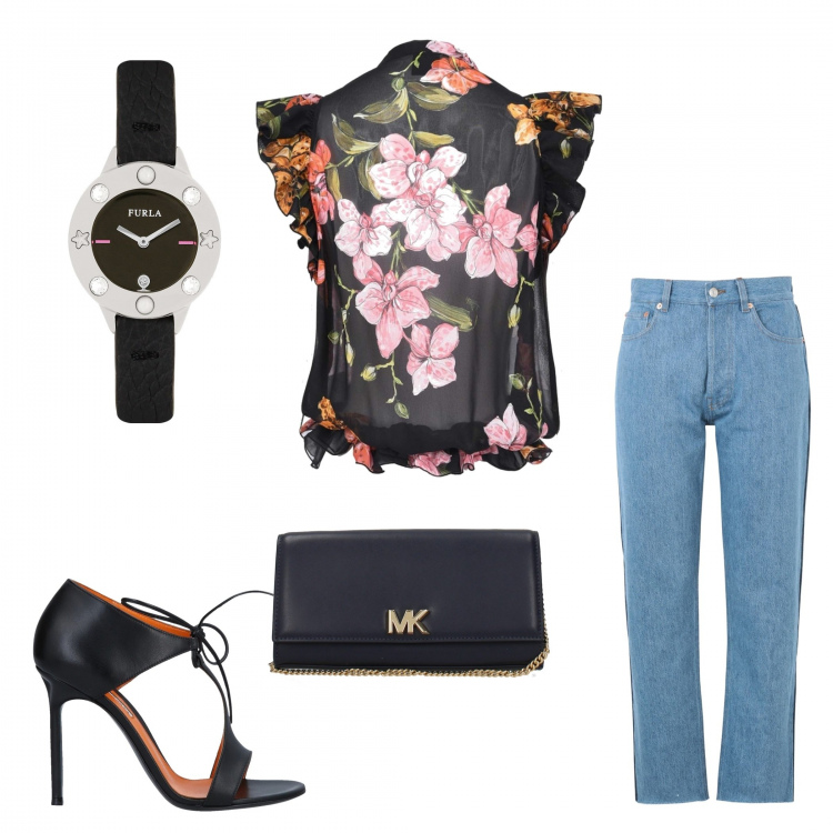 Outfit donna - Urban #3024. Stile Urban per Tutti i giorni. Abbinamento con jeans a sigaretta vita alta in denim tinta unita, sandali, sabot, mules e ciabattine trendy, pochette con logo frontale blu, blusa con volant e stampa scollatura con arricciature nero, orologio.