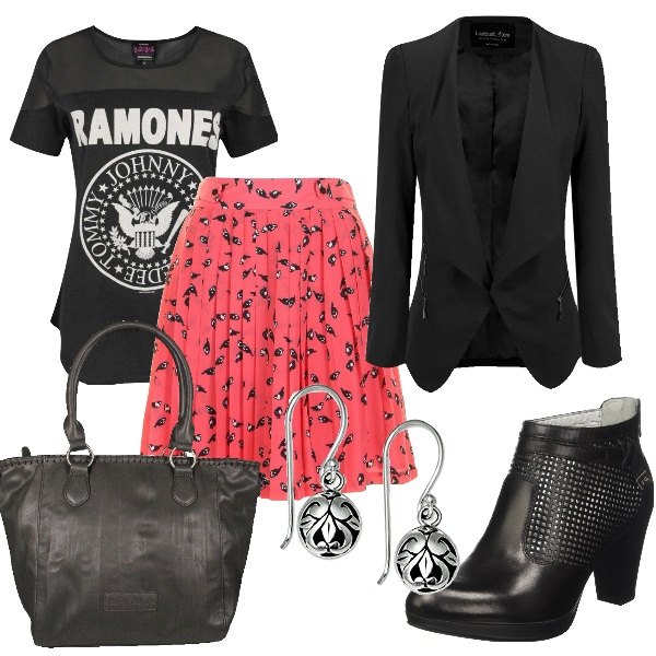 Outfit donna - La maglia che fa la differenza. Stile Rock per Tutti i giorni.