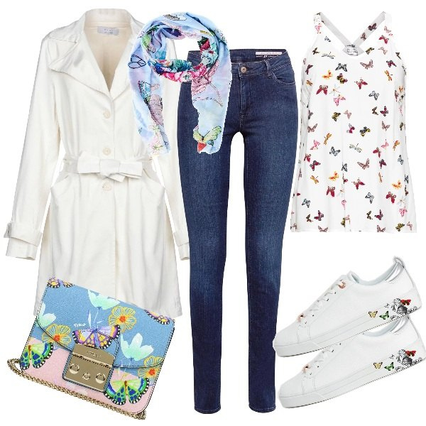 Outfit donna - Trench e farfalle. Stile Trendy per Tutti i giorni. Abbinamento con top, cappotto, borsa a tracolla con stampa, sneakers fantasia floreale bianco, jeans skinny blu e blu scuro, sciarpa fantasia floreale blu.