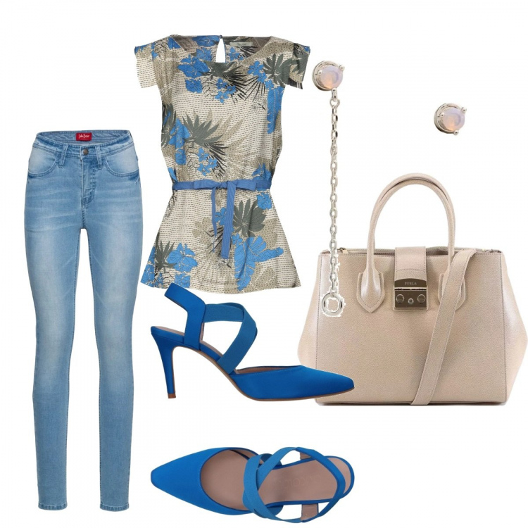Outfit donna - Chic #5994. Stile Chic per Serata fuori. Abbinamento con top in raso, décolleté a punta in raso tinta unita, orecchini con strass e farfallina in placcato rodio, jeans skinny blu, borsa a mano con zip e bottoni.