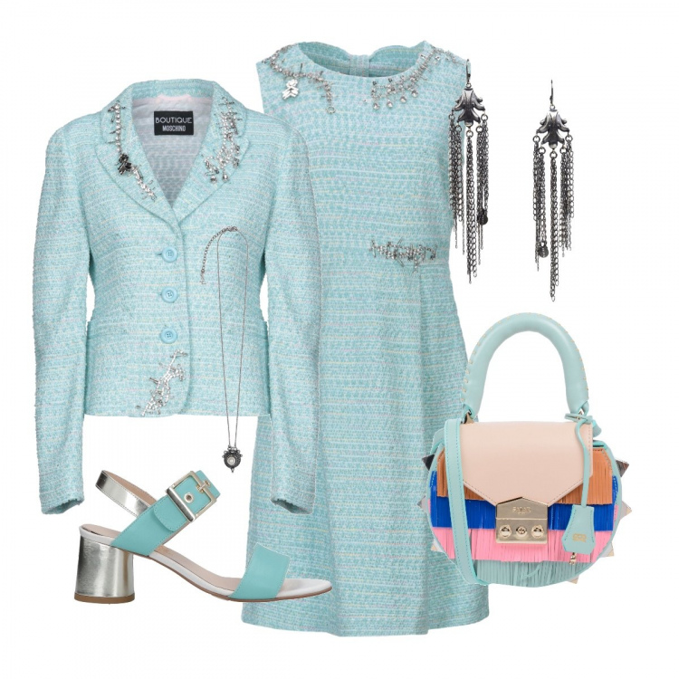 Outfit donna - Borsetta con le frange. Stile Bon Ton per Cerimonia. Abbinamento con vestito a tubino con strass collo tondo senza maniche con zip interno semi-foderato in bouclè tinta unita, blazer, sandali pelle effetto laminato con tacco geometrico e fibbia con punta tonda tinta unita, borsa a mano mini con manico fantasia con frange a scatto con tracolla removibile, orecchini, collana argento.
