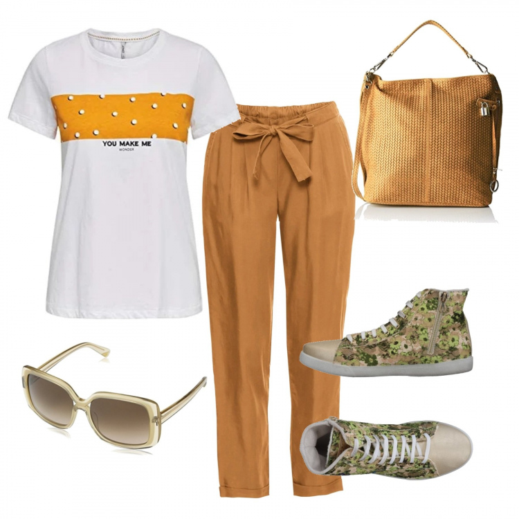 Outfit donna - Kiwi sport. Stile Urban per Tutti i giorni. Abbinamento con sneakers tennis con pizzo fantasia floreale effetto laminato senza tacco con zip e punta tonda con strass, shopping bag, t-shirt con stampa bianco, borsa a tracolla arancione, occhiali da sole taglia unica marrone.