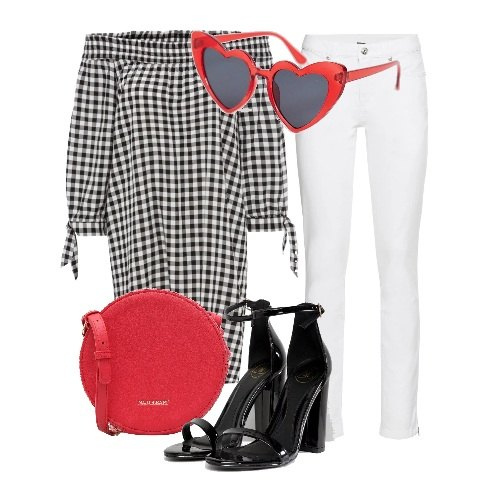 Outfit donna - Vichy love. Stile Trendy per Tutti i giorni. Abbinamento con jeans skinny, blusa con scollo nero, borse a tracolla, sandali con tacco largo nudo e nero, occhiali da sole sagomati lenti scure stanghette sottili.