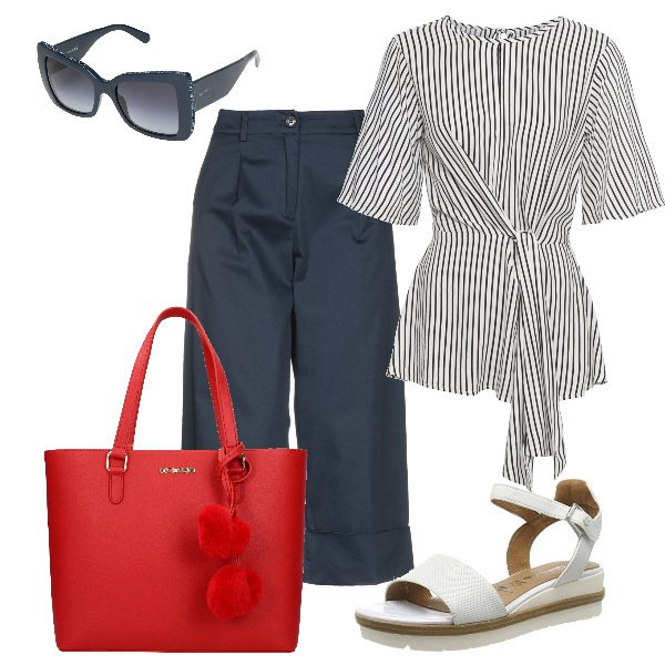 Outfit donna - Classico... sbarazzino. Stile Basic per Ufficio. Abbinamento con blusa con nodi a righe con scollo e laccetti con spacco bianco, pantalone capri vita alta con zip tinta unita, occhiali da sole lenti sfumate montatura in plastica, borsa a spalla rosso, sandali con cinturino bianco.