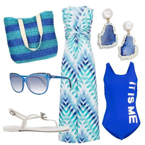 Outfit donna - Total look giorno mare e spiaggia. Stile Etnico per Mare. Abbinamento con vestiti, costume intero con spalline blu, sandali, shopping bag blu, occhiali da sole blu, orecchini pendenti effetto strappato farfalla in denim blu e oro.