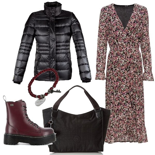 Outfit donna - Anfibio sotto l\'abito bon ton. Stile Urban per Tutti i giorni. Abbinamento con vestiti lunghi, piumino con logo frontale nero, stivaletti, braccialetto, borsa a spalla nero.