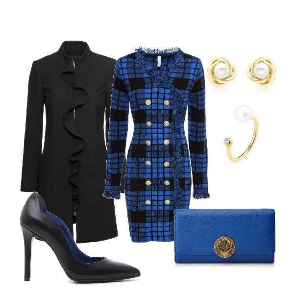 Outfit donna - Bottoni dorati. Stile Chic per Serata fuori. Abbinamento con vestiti, borse a tracolla, décolleté, portafoglio in pelle blu, orecchini a goccia in oro giallo 9ct, anelli.