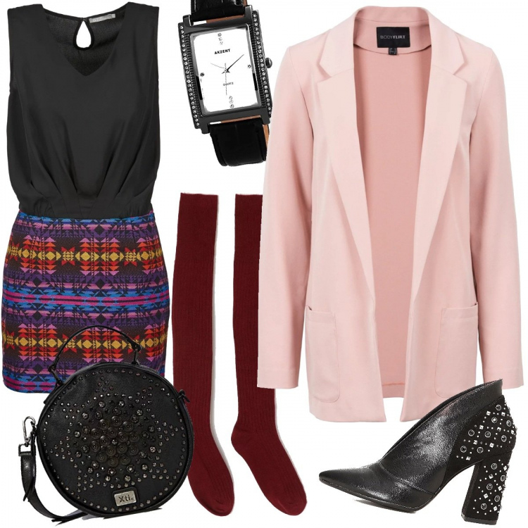Outfit donna - Acid c. Stile Rock per Serata fuori. Abbinamento con vestiti corti, calza tinta unita bordeaux, vestito corto, tronchetti nero, scarpa, orologio analogico con cinturino.