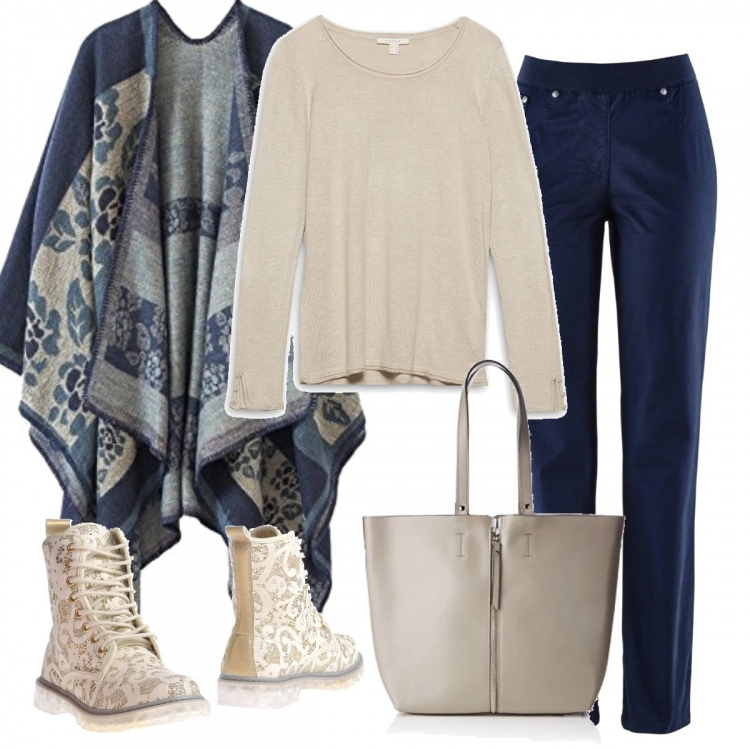 Outfit donna - Anfibi in pizzo. Stile Basic per Tutti i giorni. Abbinamento con pantaloni sportivi, stivaletti con pizzo fantasia glitter con tacco squadrato e punta tonda, cappe, felpa beige, borse a spalla.