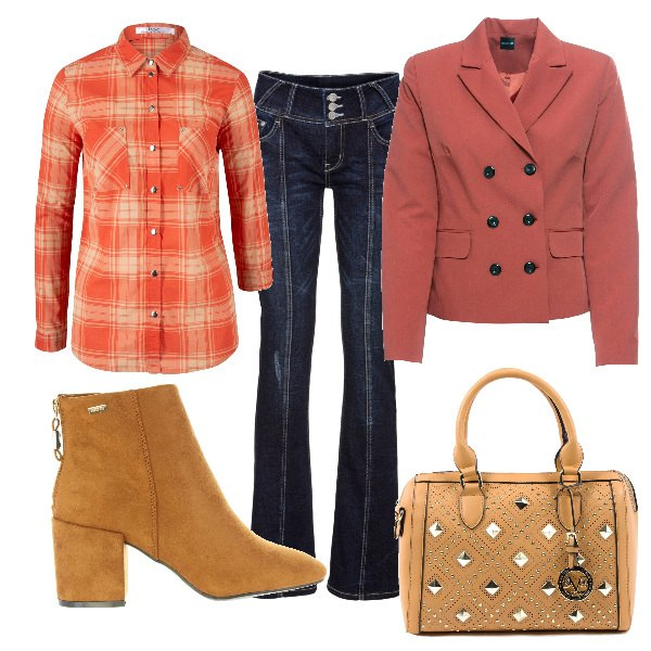 Outfit donna - Basic #1255. Stile Basic per Tutti i giorni. Abbinamento con jeans bootcut, blazer, camicia sport fantasia a maniche lunghe in cotone aderente, stivaletti, borse a mano.