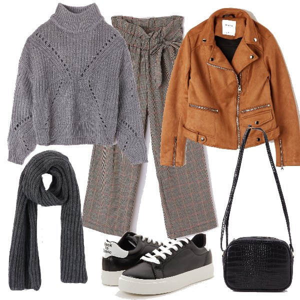 Outfit donna - Terranova Style. Stile Basic per Scuola/Università. Abbinamento con pantalone paper bag fantasia rosso, maglia melange grigio, borse a tracolla, sneakers sport in ecopelle tinta unita nero, sciarpa melange tinta unita grigio.