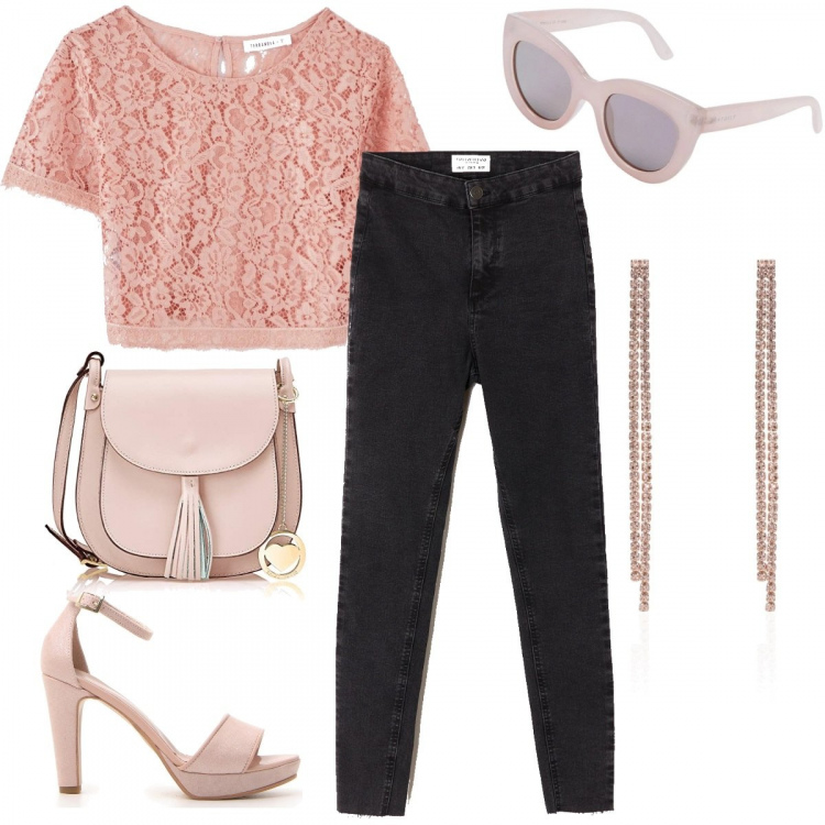 Outfit donna - Rare Rose. Stile Trendy per Tutti i giorni. Abbinamento con occhiali da sole, t-shirt, jeggings vita alta in denim nero, sandali, orecchini pendenti, borsa a tracolla rosa.