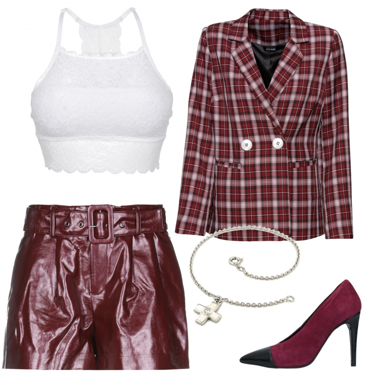 Outfit donna - Sexy #1807. Stile Sexy per Serata fuori. Abbinamento con reggiseni, blazer, shorts, décolleté, braccialetti.