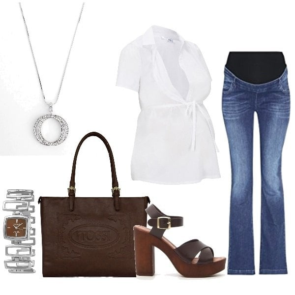 Outfit donna - Metti una bella giornata di lavoro LP. Stile Basic per Ufficio. look ideale per Premaman. Abbinamento con gilet, collane, borsa a mano, sandali, jeans bootcut, orologi.