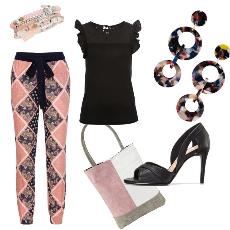 Outfit donna - In giro per la città. Stile Basic per Tutti i giorni. Abbinamento con t-shirt, pantalone sportivo, décolleté, shopping bag, orecchini, braccialetti.