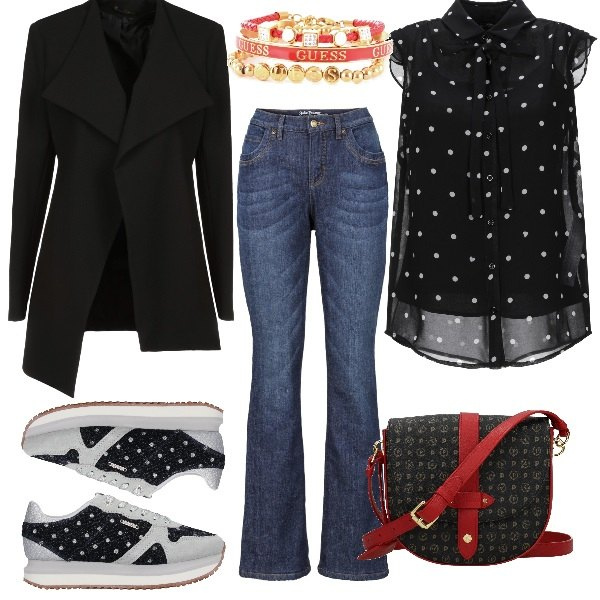 Outfit donna - Trend di stagione: i pois. Stile Trendy per Tutti i giorni. Abbinamento con jeans bootcut, camicie a manica corta, sneakers, giacca, borse a spalla, braccialetti.