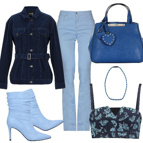 Outfit mujer - Todo jeans. Estilo Trendy para Todos los días. Combinación con borsa a mano blu, top, pantalones largos, giacca, stiletti, collana.