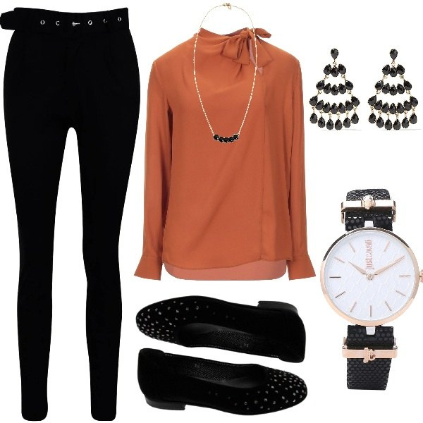 Outfit mujer - En casa - Casual chic. Estilo Chic para Todos los días. Combinación con bailarinas y zapatos planos, pantalone, blusas, orologio, pendientes con strass, collares.