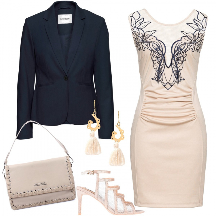 Outfit donna - Un tubino niente male. Stile Trendy per Serata fuori. Abbinamento con blazer, vestiti, sandali col tacco, orecchini, borse a mano.