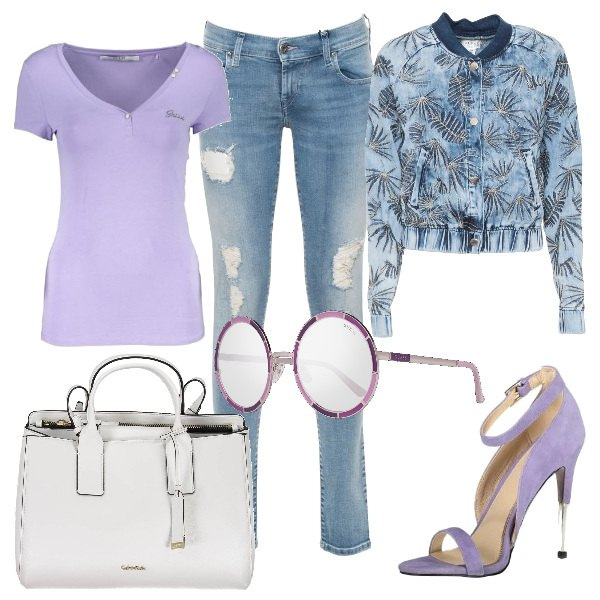Outfit donna - Trendy #20932. Stile Trendy per Tutti i giorni. Abbinamento con cappotti, t-shirt, sandali col tacco, occhiali da sole, borse, jeans.