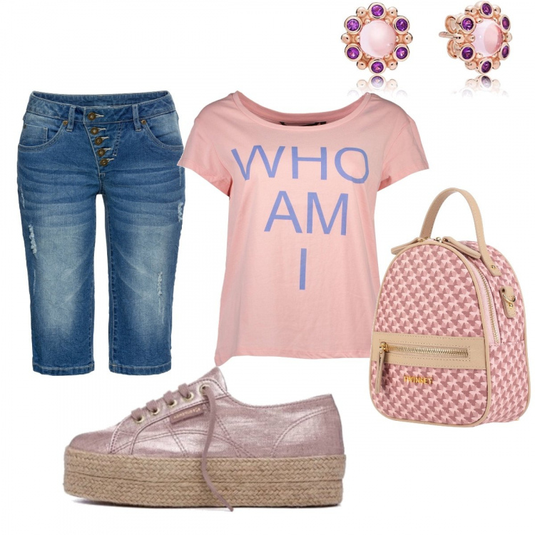 Outfit donna - Jeans corti. Stile Basic per Tutti i giorni. Abbinamento con zaini, costumi interi, espadrillas, t-shirt, orecchini.