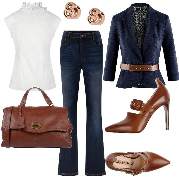 Outfit donna - Blu professionale ma trendy. Stile Trendy per Ufficio. Abbinamento con jeans bootcut, décolleté, borse a cartella, blazer, blusa, orecchini.