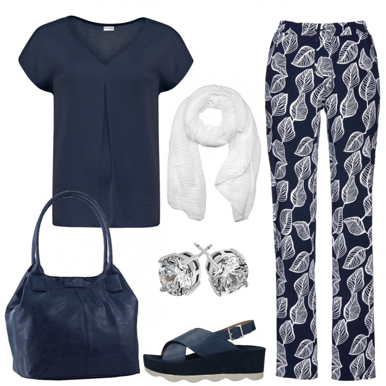 Outfit donna - Estremamente comodo ed economico. Stile Basic per Tutti i giorni. Abbinamento con sandali, pantaloni, maglia, shopping bag, orecchini, foulard.