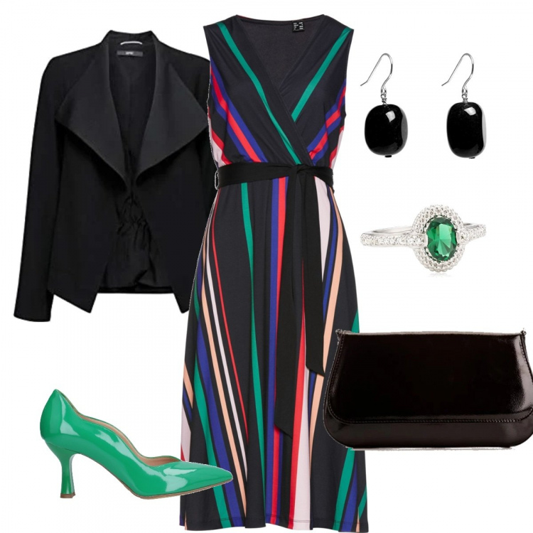 Outfit donna - Curvy 2431. Stile Chic per Serata fuori. Abbinamento con vestiti, décolleté, blazer, anelli, pochette, orecchini.