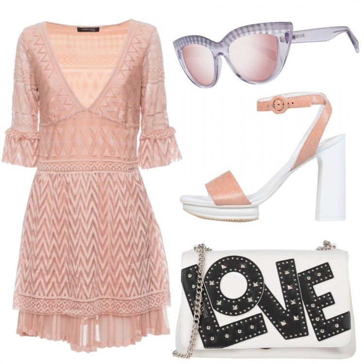 Outfit donna - Abito color nude. Stile Trendy per Tutti i giorni. Abbinamento con zeppe, borse a spalla, vestiti, occhiali da sole.