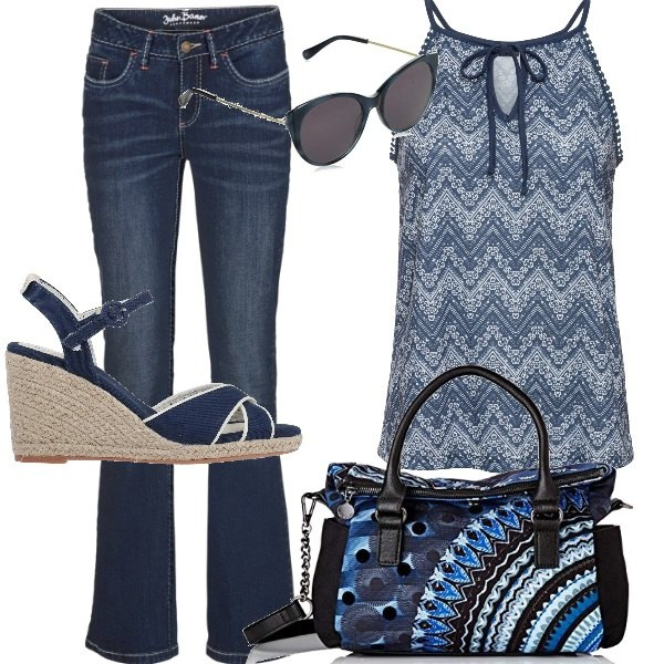 Outfit donna - Etnico e blu. Stile Etnico per Tutti i giorni. Abbinamento con sandali con tacco, vestiti, jeans bootcut, borse a mano, occhiali da sole.