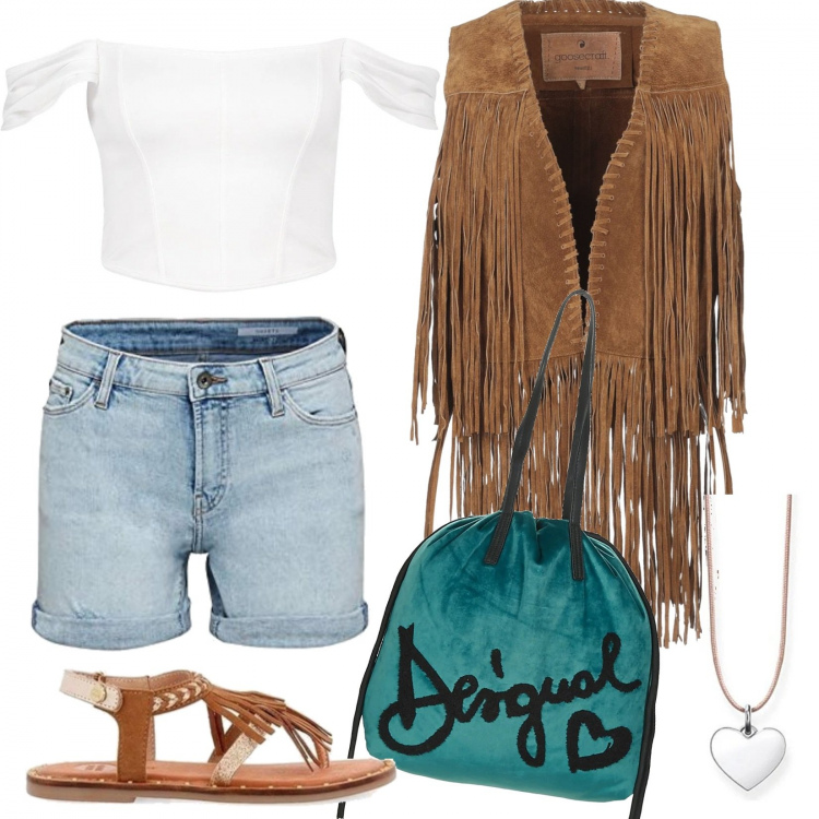 Outfit mujer - Tomorrowland!!!. Estilo Étnico para Todos los días. Combinación con pantalones cortos, collares, bolsos de hombro, sandalias, top, top.