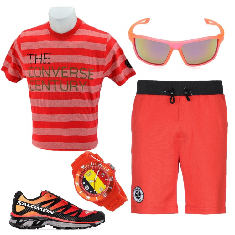 Outfit uomo - Minimal con la T shirt a righe. Stile Trendy per Sport. Abbinamento con bermuda, t-shirt, sneakers, orologi, occhiali da sole.