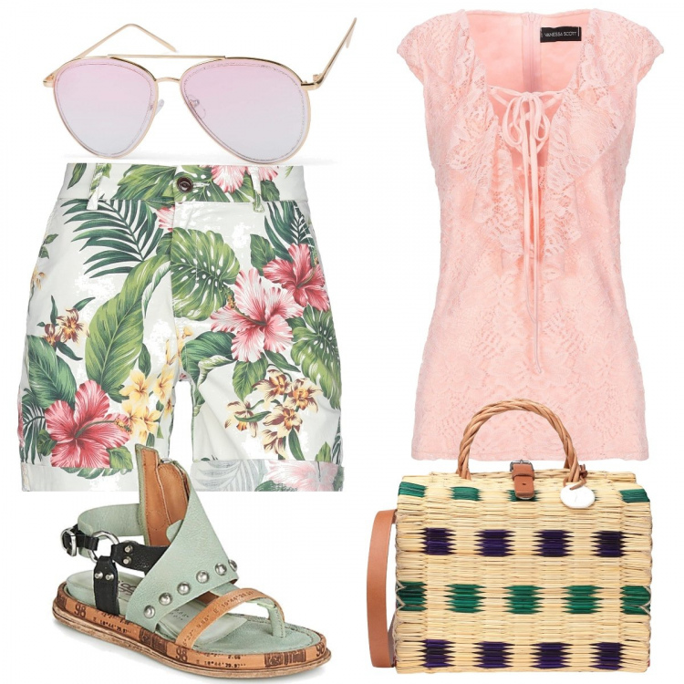 Outfit donna - Short fantasia estiva. Stile Basic per Tutti i giorni. Abbinamento con top, shorts, borse a spalla, sandali, occhiali da sole.