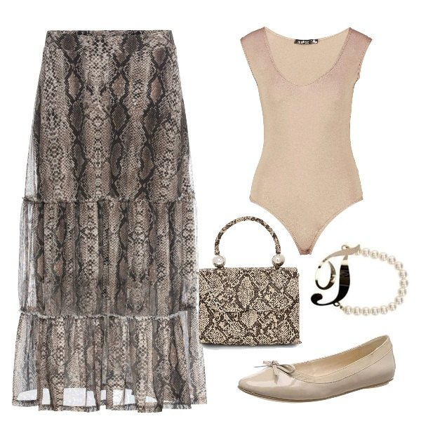 Outfit donna - Una gonna effetto serpente. Stile Basic per Tutti i giorni. Abbinamento con gonne, corpo, clutch, braccialetti, ballerine.