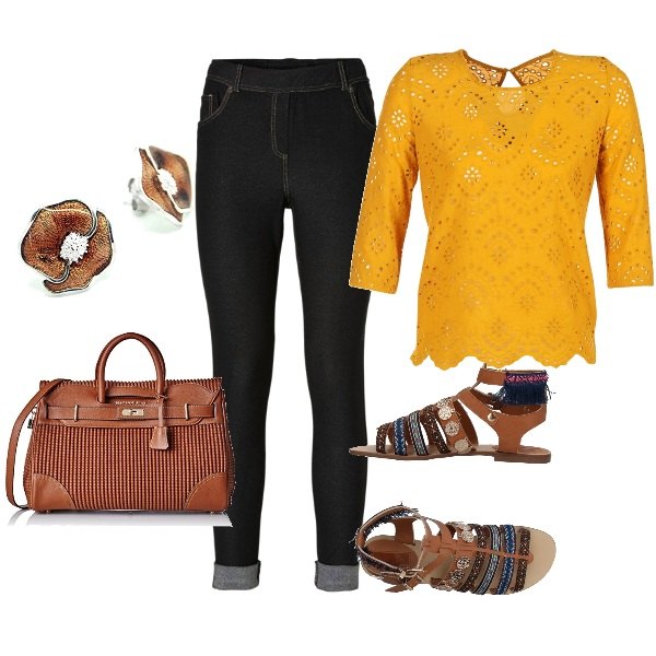 Outfit donna - Gita fuori porta. Stile Etnico per Tutti i giorni. Abbinamento con jeggings, borse a mano.