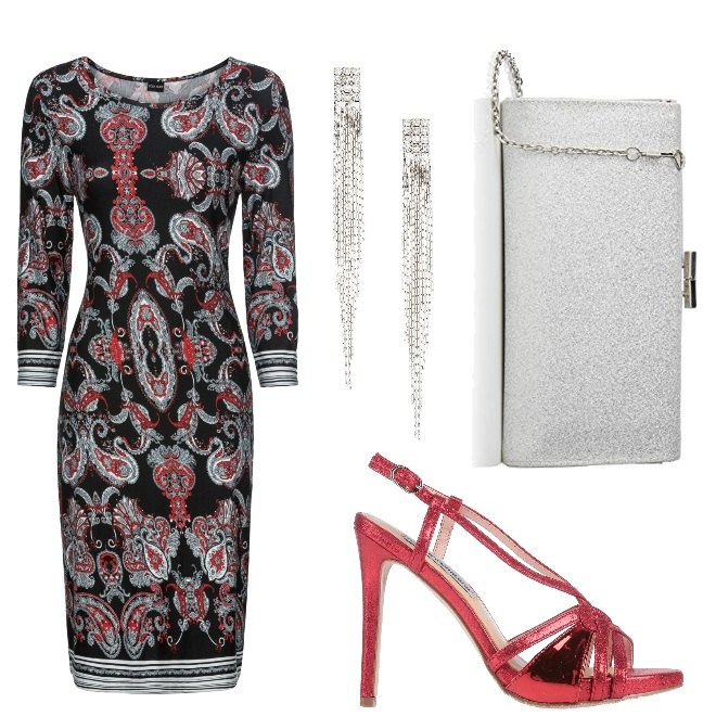 Outfit femme - Invitée a un mariage. Style Chic pour Cérémonie. Assortir avec robe longue, boucles d'oreilles, pochette, sandales à talon.
