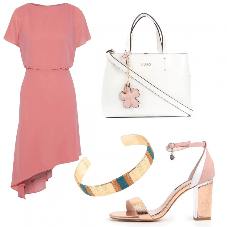 Outfit donna - Serata con le amiche. Stile Chic per Serata fuori. Abbinamento con borse tote, vestiti corti, braccialetti, sandali.