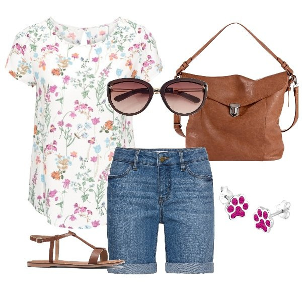 Outfit donna - In città al caldo. Stile Basic per Tutti i giorni. Abbinamento con bluse, occhiali da sole, shorts, portafogli, sandali, orecchini.
