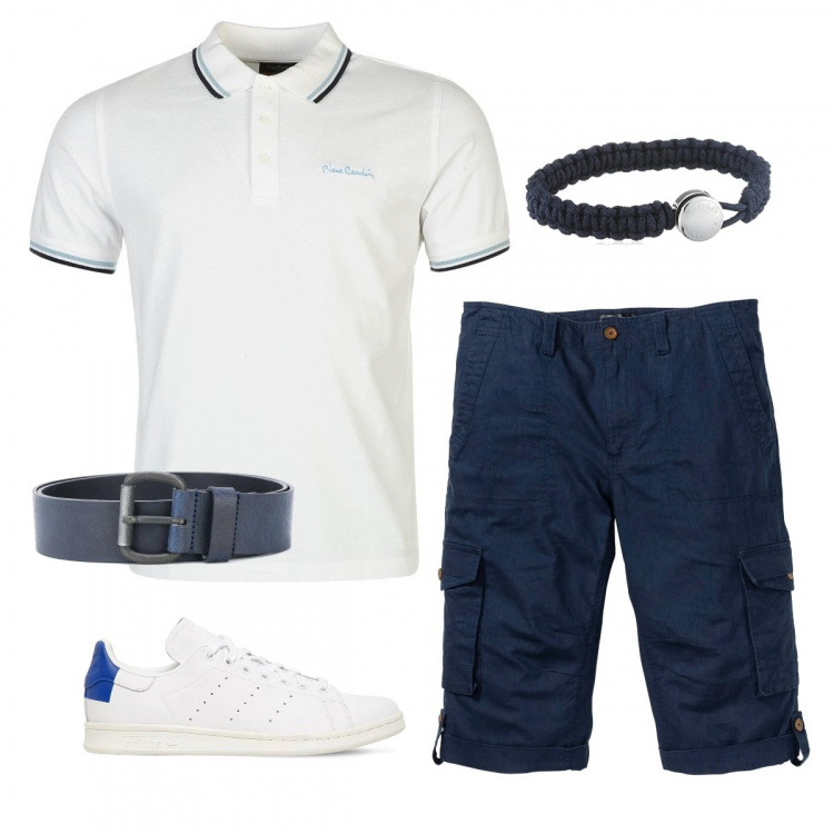 Outfit uomo - La polo bianca. Stile Casual per Tutti i giorni. Abbinamento con bermuda, cinture, braccialetti, polo, sneakers.