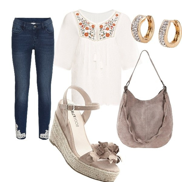 Outfit donna - Aperitivo a Catania. Stile Chic per Serata fuori. Abbinamento con tuniche, borse a mano, espadrillas, jeans, vestiti lunghi.