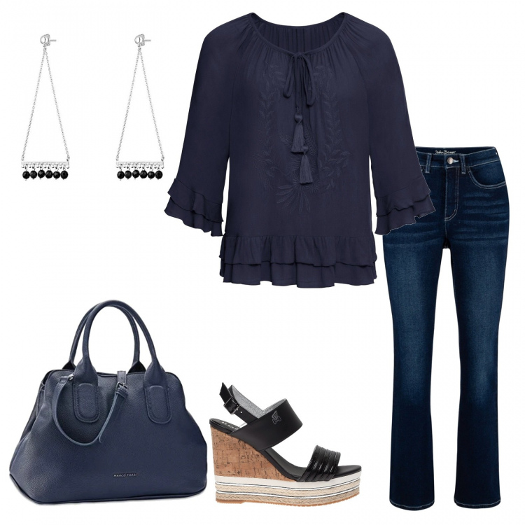 Outfit donna - La blusa che minimizza le forme. Stile Trendy per Tutti i giorni. Abbinamento con tuniche, jeans bootcut, borse a mano, zeppe, orecchini.