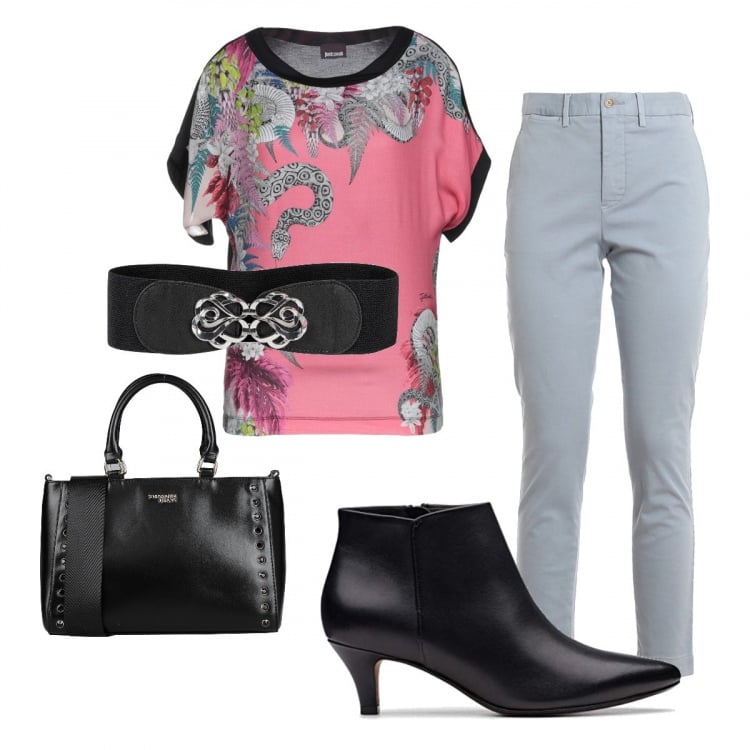 Outfit donna - Al bar con le amiche. Stile Basic per Tutti i giorni. Abbinamento con cinture, bluse, borse a mano, scarpe col tacco, pantaloni a palazzo.