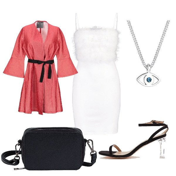 Outfit donna - Serata in discoteca. Stile Trendy per Serata fuori. Abbinamento con borse a tracolla, cappotti, sandali col tacco, vestiti corti, collane.