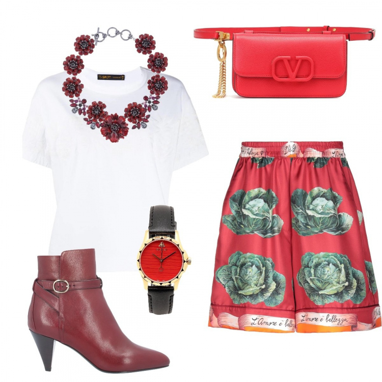 Outfit donna - Bermuda e stivaletti. Stile Chic per Tutti i giorni. Abbinamento con orologi, bermuda, stivaletti, collane, t-shirt, marsupi.