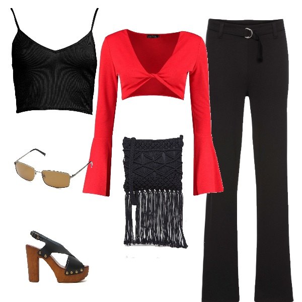Outfit donna - \'90 mood. Stile Trendy per Tutti i giorni. Abbinamento con pantalone con cintura nero, sandali.