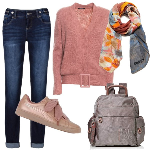 Outfit donna - Jeans e cardigan con cintura. Stile Urban per Scuola/Università. Abbinamento con jeans boyfriend, maglieria, sneakers, sciarpe, zaini.