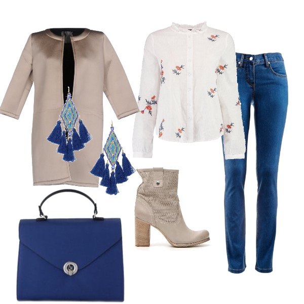Outfit donna - Urban #1735. Stile Urban per Ufficio. Abbinamento con jeans dritti, soprabito scollatura profonda a maniche lunghe interno sfoderato tinta unita, stivaletti marrone.
