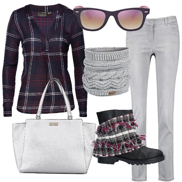 Outfit donna - Basico eccentrico. Stile Basic per Tutti i giorni. Abbinamento con tuniche, stivaletti, borse a mano, sciarpe, jeans dritti.